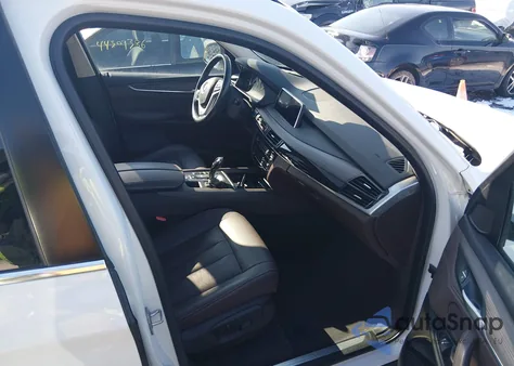 2016 BMW X5 xDrive35I z USA, uszkodzony, nr VIN 5UXKR0C56G0P28940